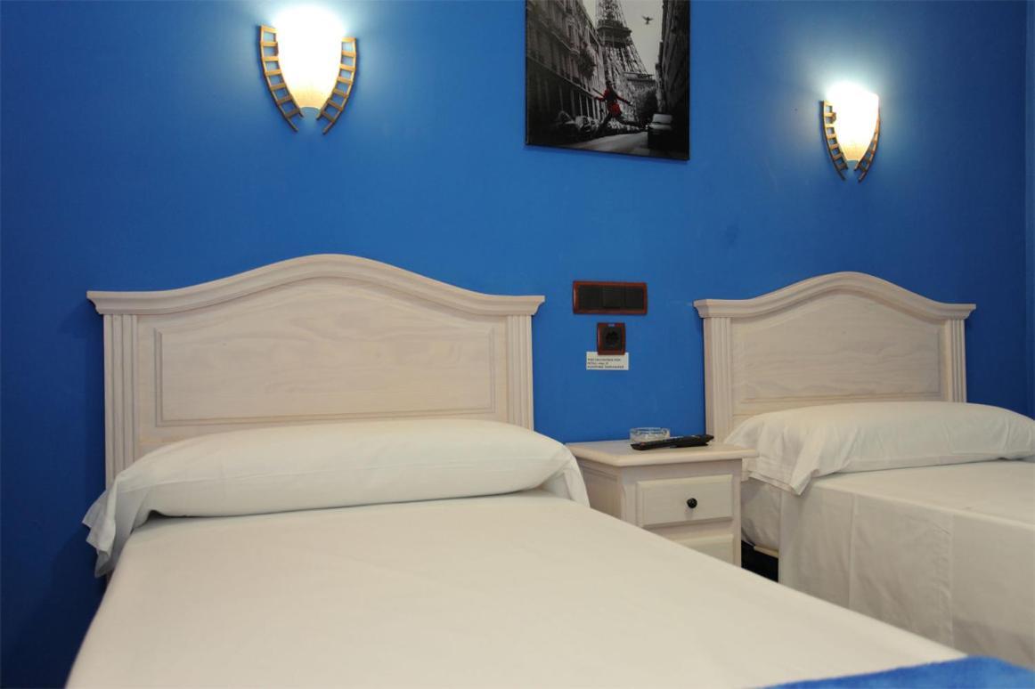 Hostal Regio Madrid Ngoại thất bức ảnh