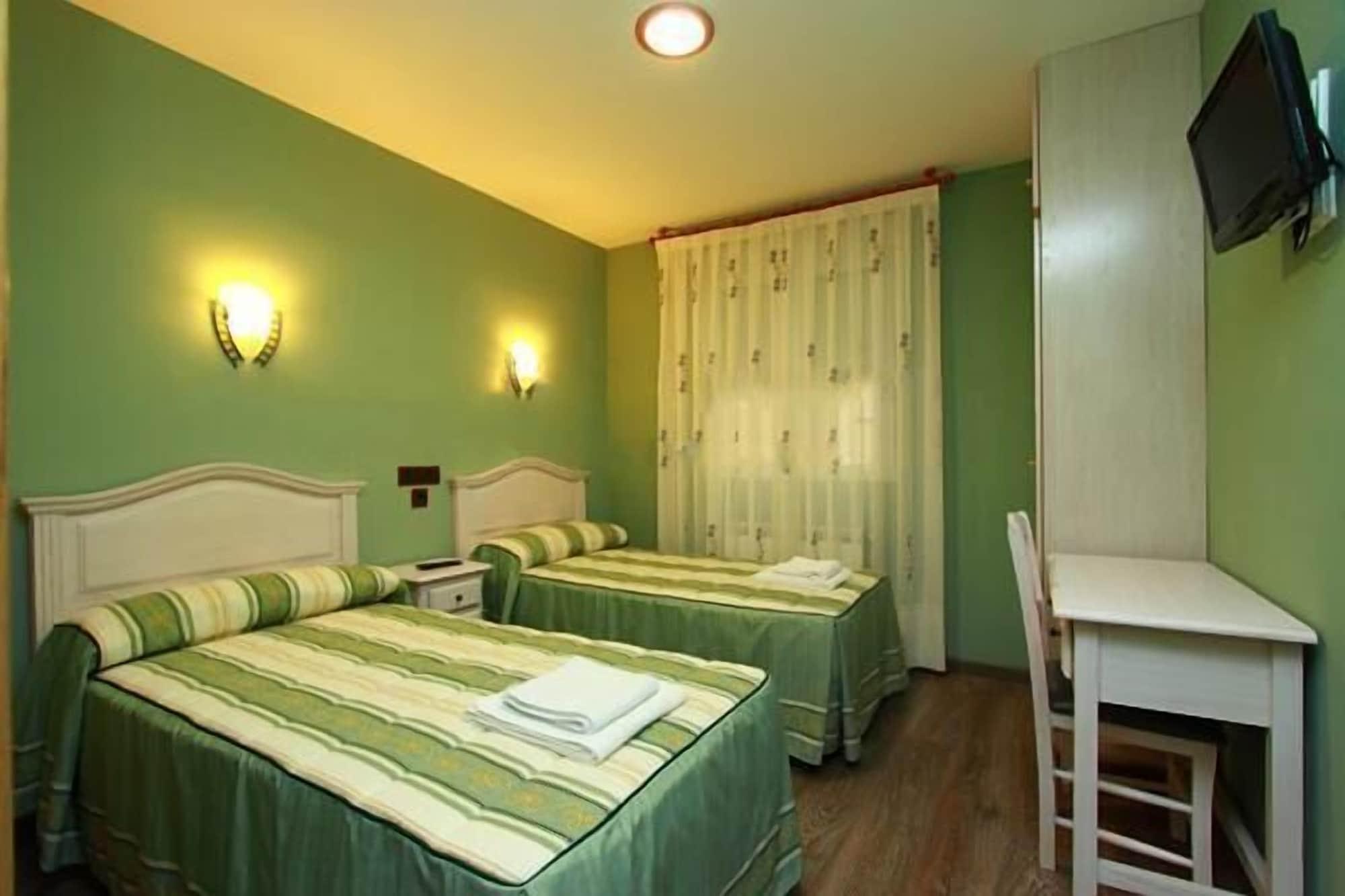 Hostal Regio Madrid Ngoại thất bức ảnh