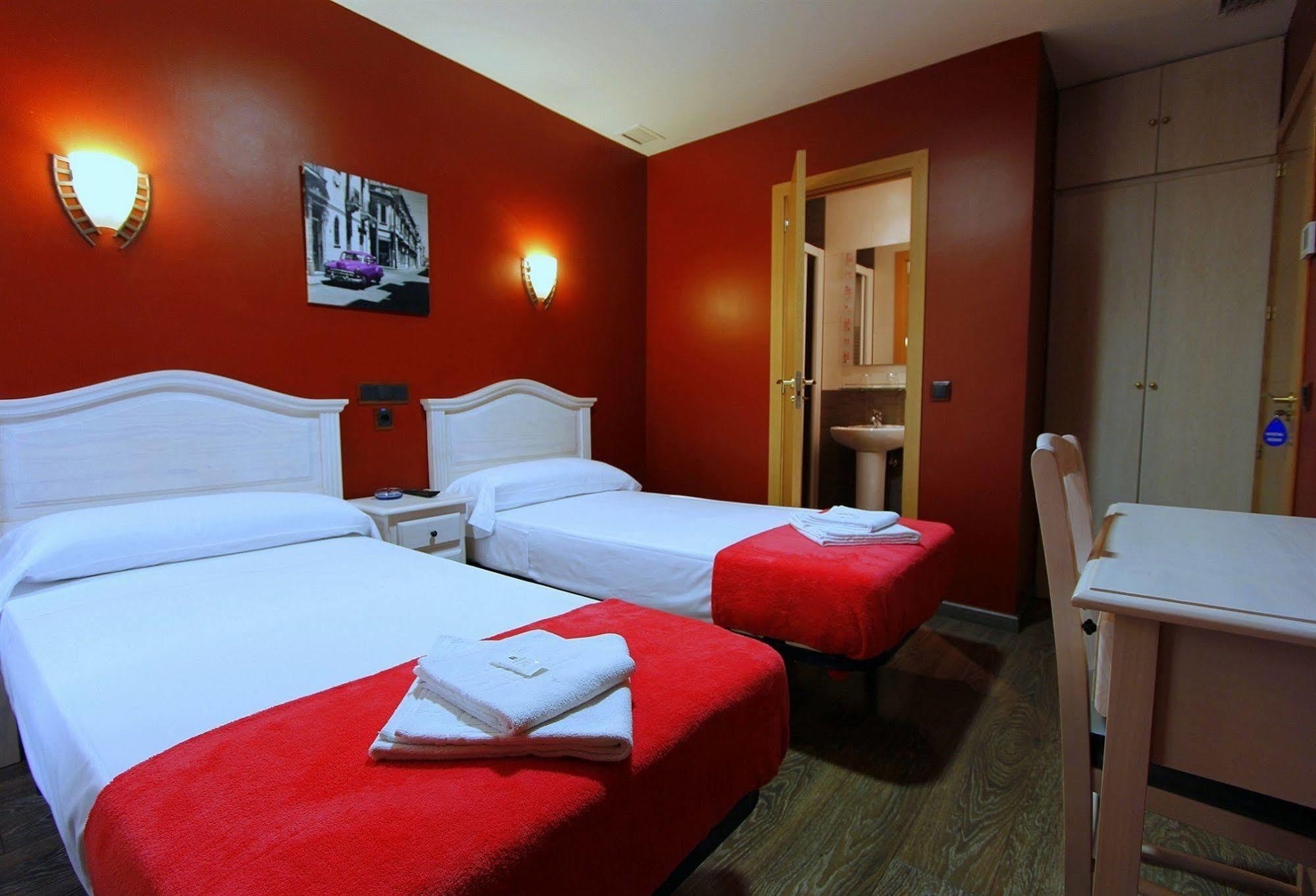 Hostal Regio Madrid Ngoại thất bức ảnh